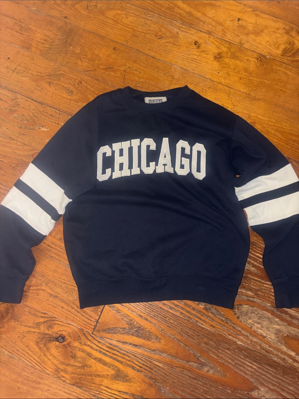Chicago Graphic Crewneck Sweater - Navy & White